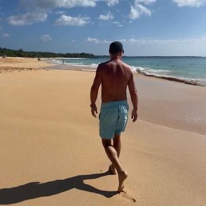 Meet your Posher, Laurence